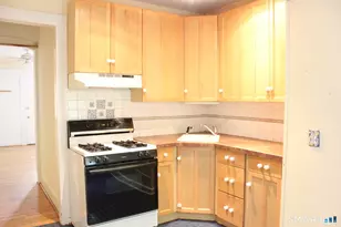 28 Cottage St, New Haven, CT 06511 - Photo 4