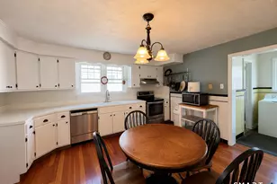 46 Garden Dr, Bridgeport, CT 06606 - Photo 12