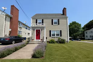 46 Garden Dr, Bridgeport, CT 06606 - Photo 1