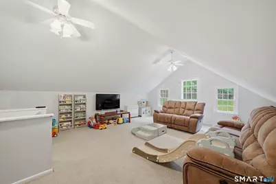 14 Woodchuck Lane, Ridgefield, CT 06877 - Photo 18