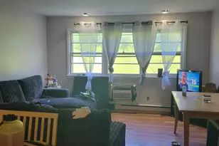 15 Donna Dr, New Haven, CT 06513 - Photo 1