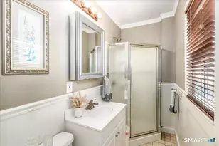 37 Washington Ave, Danbury, CT 06810 - Photo 14