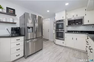 33 Carver Cir, Simsbury, CT 06070 - Photo 12