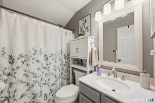 19 Lake Ave, West Haven, CT 06516 - Photo 16
