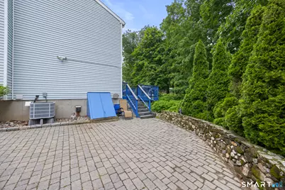19 Lake Avenue, West Haven, CT 06516 - Photo 28
