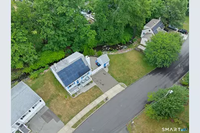 19 Lake Avenue, West Haven, CT 06516 - Photo 34