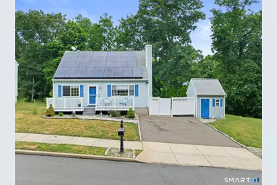 19 Lake Avenue, West Haven, CT 06516 - Photo 1