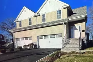40 Corinthian Ave, Stratford, CT 06615 - Photo 2