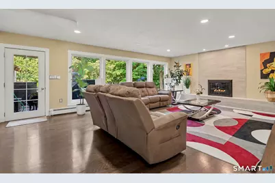 116 Beechwood Lane, Fairfield, CT 06824 - Photo 4