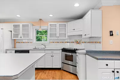 31 School Street, Avon, CT 06001 - Photo 4