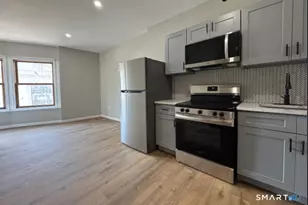 61 Field St, Waterbury, CT 06702 - Photo 2
