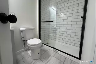 61 Field St, Waterbury, CT 06702 - Photo 4