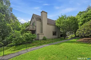 76 Heritage Vlg, Southbury, CT 06488 - Photo 4