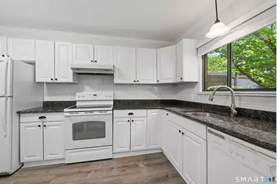 76 Heritage Village #C, Southbury, CT 06488 - Photo 8