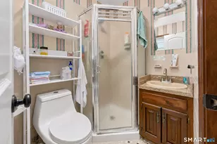 10 Rolf Dr, Danbury, CT 06810 - Photo 22