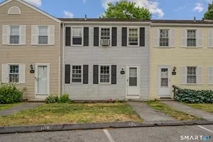 10 Lakeside Dr, Ledyard, CT 06339 - Photo 1