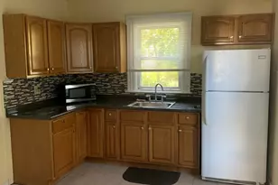 18 Walnut St, West Haven, CT 06516 - Photo 2