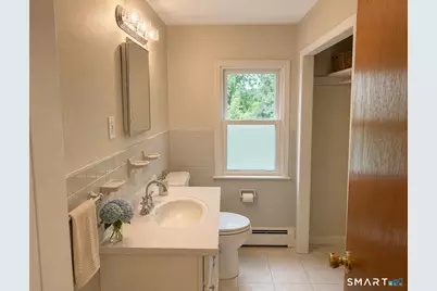 18 Dawn Street, Fairfield, CT 06824 - Photo 12