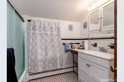1 South Forest Circle, West Haven, CT 06516 - Photo 20
