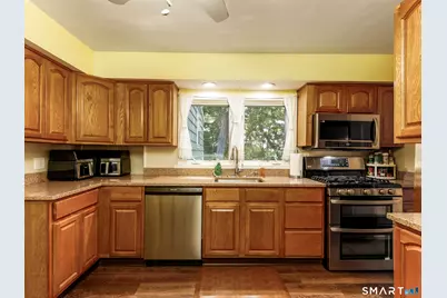 1 South Forest Circle, West Haven, CT 06516 - Photo 12