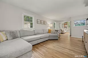 12 Regent Ct, Stamford, CT 06907 - Photo 8