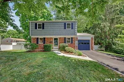 12 Regent Court, Stamford, CT 06907 - Photo 1