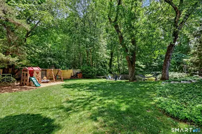 12 Regent Court, Stamford, CT 06907 - Photo 30