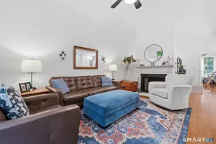 2 Brittania Dr, Danbury, CT 06811 - Photo 10