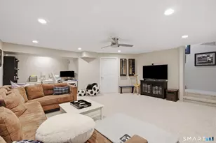 224 Sterling Dr, Newington, CT 06111 - Photo 30