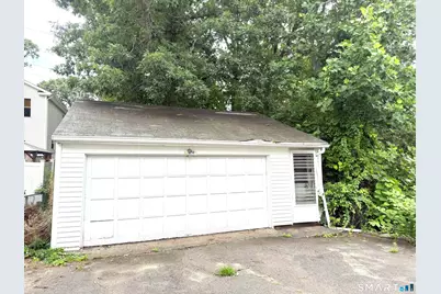 1645 Old Town Road, Bridgeport, CT 06606 - Photo 20