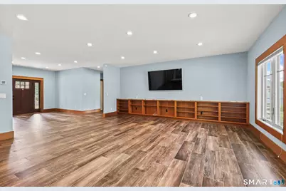 84 Killingworth Turnpike, Clinton, CT 06413 - Photo 10