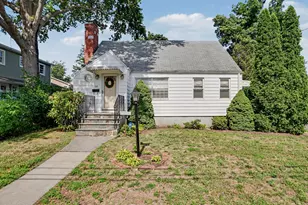 64 Breyer Ave, Bridgeport, CT 06606 - Photo 2