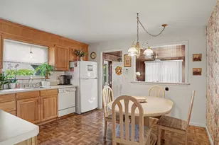 64 Breyer Ave, Bridgeport, CT 06606 - Photo 12
