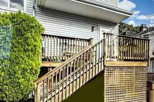 158 Seaside Ave, Stamford, CT 06902 - Photo 2