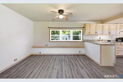 165 Laurelwood Lane, Danbury, CT 06811 - Photo 4