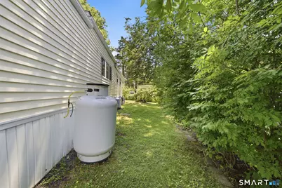 165 Laurelwood Lane, Danbury, CT 06811 - Photo 18