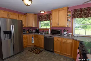 107 N Society Rd, Canterbury, CT 06331 - Photo 4