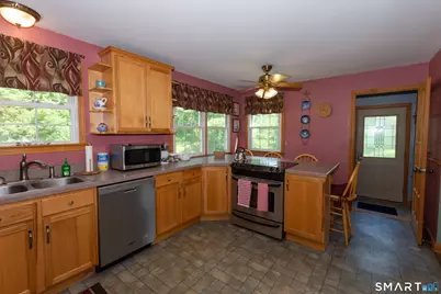 107 North Society Road, Canterbury, CT 06331 - Photo 2