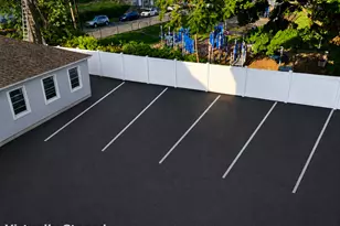 11 Windsor Pl, Norwalk, CT 06854 - Photo 8