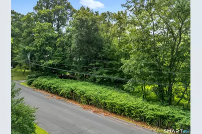 14 West Woodland Drive, Redding, CT 06896 - Photo 4