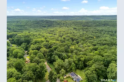 14 West Woodland Drive, Redding, CT 06896 - Photo 6