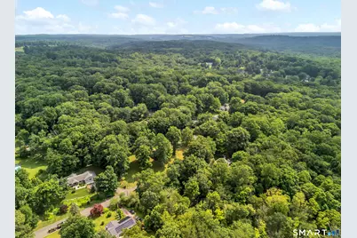 14 West Woodland Drive, Redding, CT 06896 - Photo 12