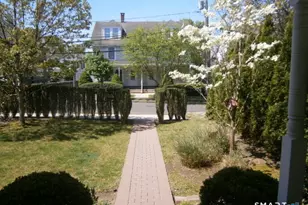 65 Sherwood Pl, Greenwich, CT 06830 - Photo 28