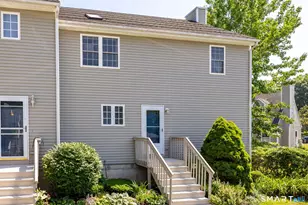 18 East Village Ct, Branford, CT 06405 - Photo 32