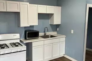 38-40 Redding St, Hartford, CT 06114 - Photo 2