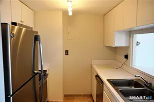 127 Greyrock Pl, Stamford, CT 06901 - Photo 4