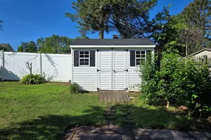 26 Russell Rd, Meriden, CT 06450 - Photo 26