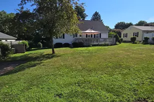 26 Russell Rd, Meriden, CT 06450 - Photo 24
