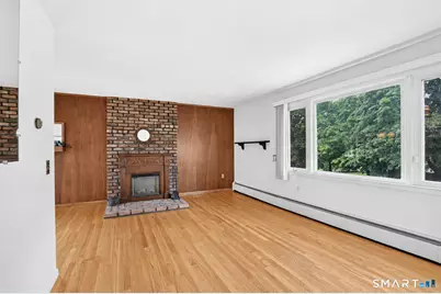 26 Russell Road, Meriden, CT 06450 - Photo 4