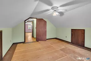 26 Russell Rd, Meriden, CT 06450 - Photo 18